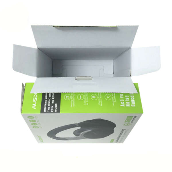 printed headphone box with white corrugated cardboard structure