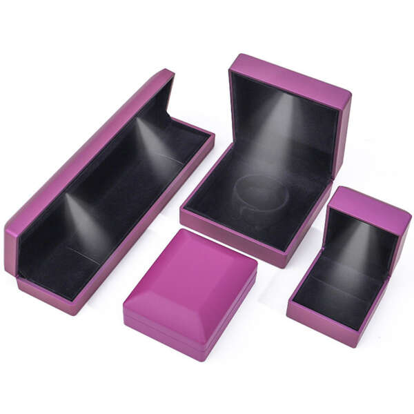 purple LED ring jewelry box with white light for earrings necklace bracelet - product presentation
