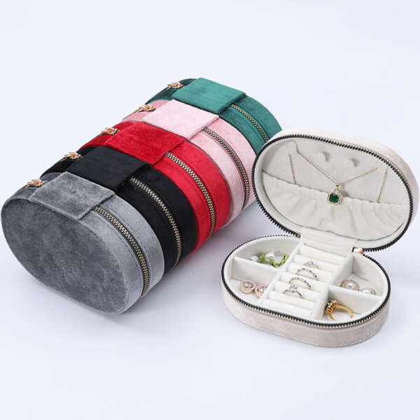 round zipper jewelry storage box for necklace ring earrings - detail view
