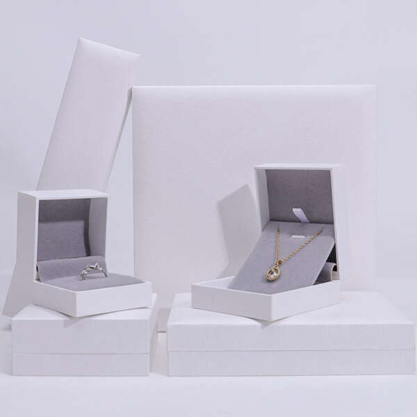 printed cardboard paper jewelry gift box for necklace bracelet ring - detail view