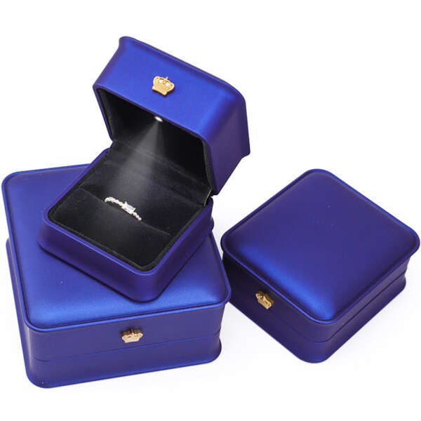 crown shaped LED jewelry box with light for bracelet pendant necklace ring - custom logo option