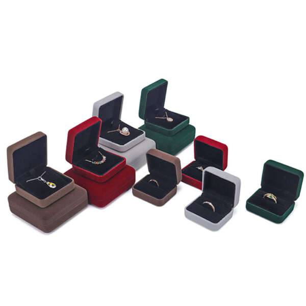 luxury LED white light jewelry ring box with logo view 4