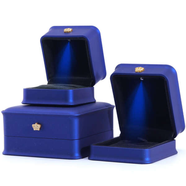 wholesale luxury crown LED jewelry box for bracelet necklace ring view 1