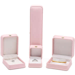 crown leather jewelry box for bracelet pendant necklace ring - detail view