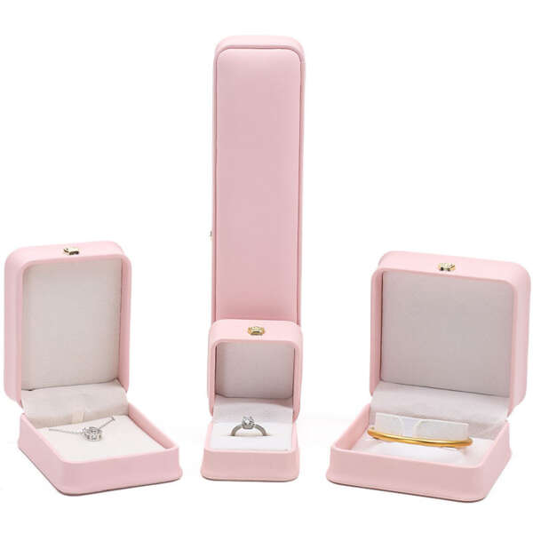 crown leather jewelry box for bracelet pendant necklace ring - detail view