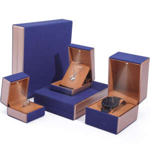 luxury leather LED jewelry set gift box with light for bracelet ring earrings - detail view