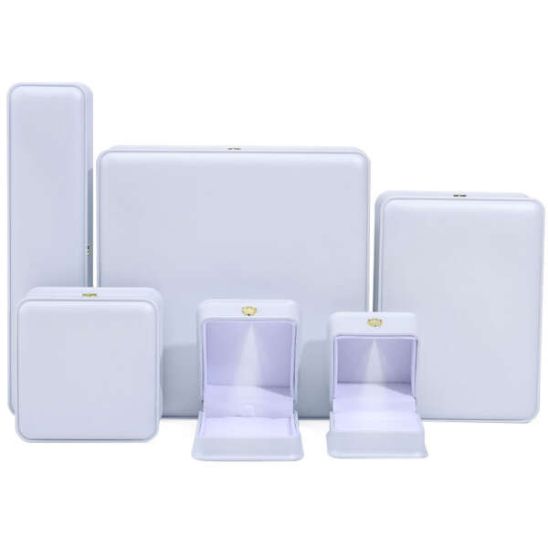 white piano paint LED ring jewelry box for bracelet necklace - retail display