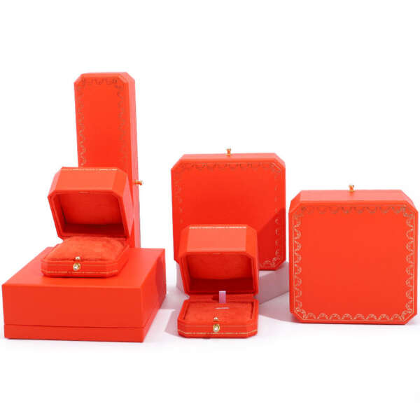 luxury jewelry packaging box with matching handbag for bracelet earrings necklace ring - detail view