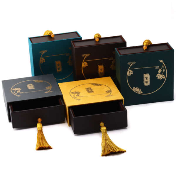 Custom square jewelry packaging box for rings bracelets necklaces