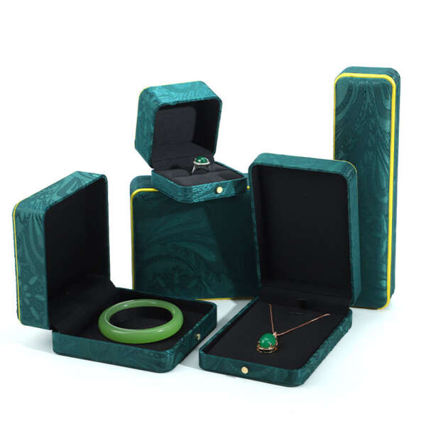 Cloth leather jewelry set box for ring presentation