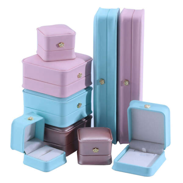 crown design luxury PU leather jewelry suit box for ring necklace view 2