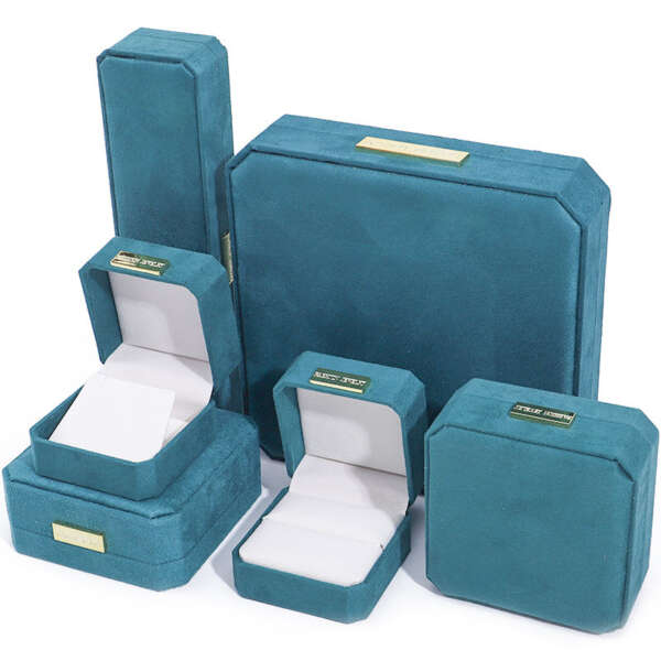 custom logo jewelry box for necklace earrings set and ring - front view