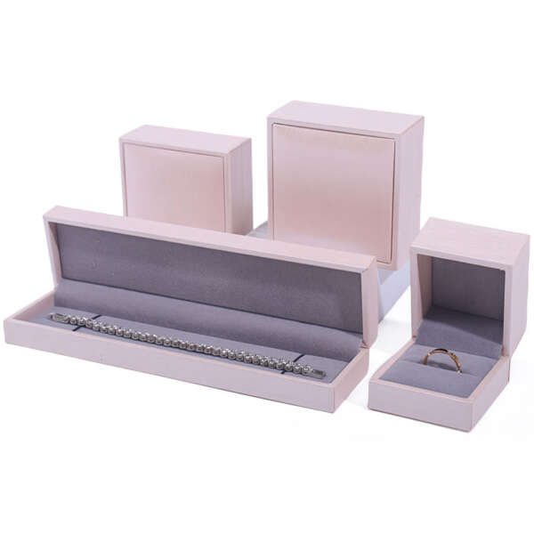 paper clamshell jewelry gift box for bracelet necklace ring earrings - retail display