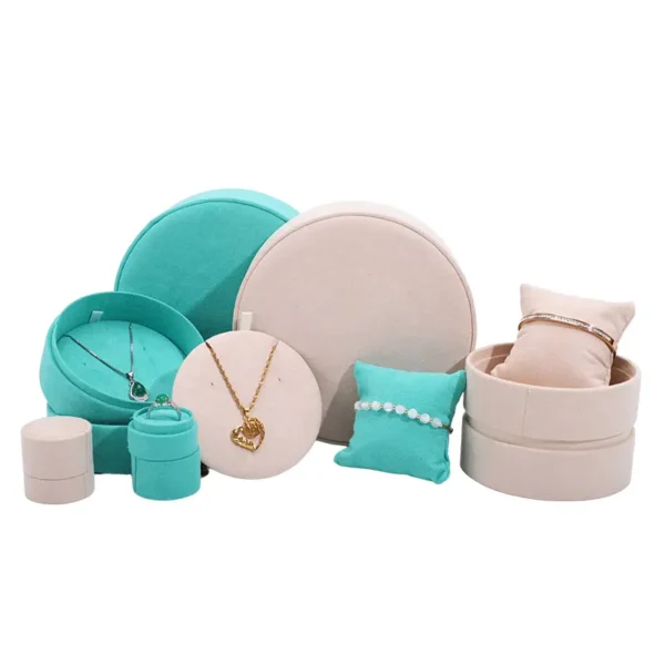 Wedding ring gift box with colorful round paper design