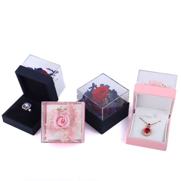 Floral gift box for necklace and ring packaging