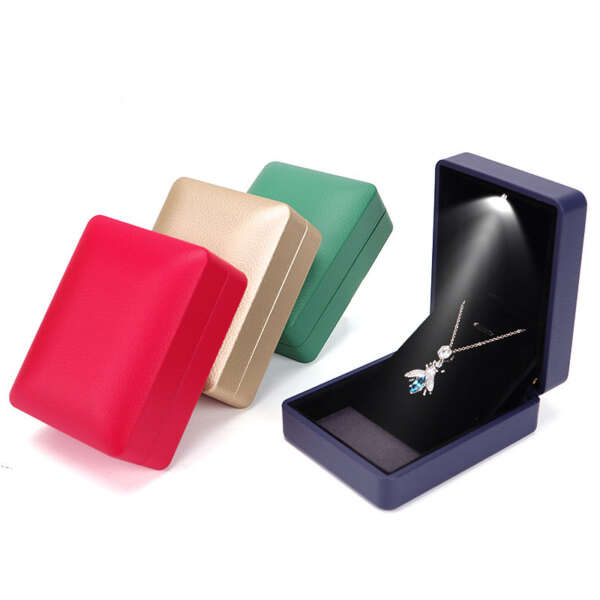 Rounded leather pattern LED ring box with silk screen logo