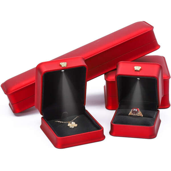 transparent LED jewelry storage box for pendant necklace bracelet ring earrings - detail view