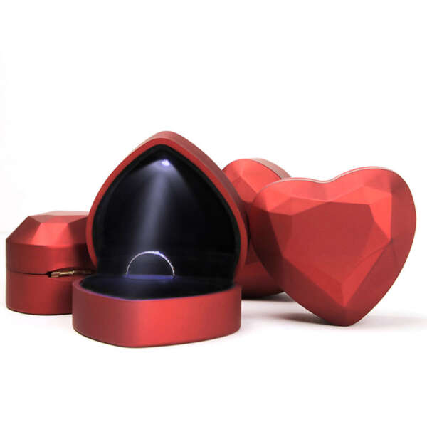 heart shaped gold LED jewelry cassette for rings necklaces earrings view 5