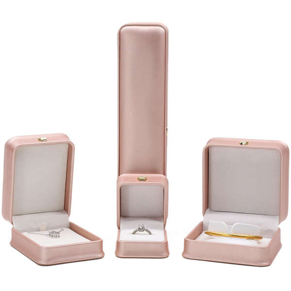 rose gold crown leather jewelry box for bracelet pendant necklace ring - product presentation