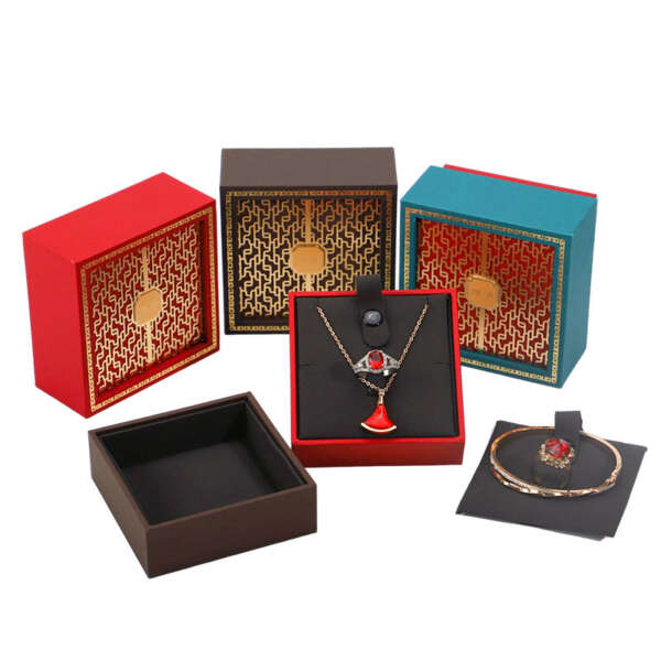 Festive bracelet gift box for retail jewelry packaging