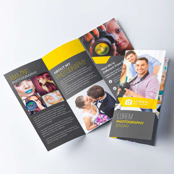 A4 A5 A6 folded trifold brochure leaflet flyer booklet printing retail display view