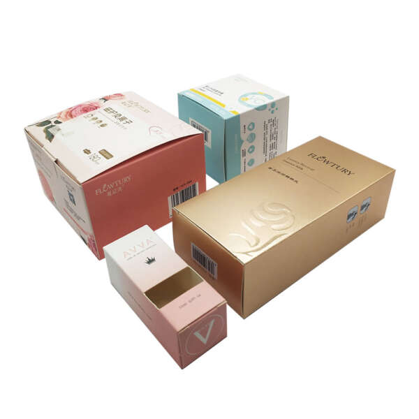 Perfume packaging with insert