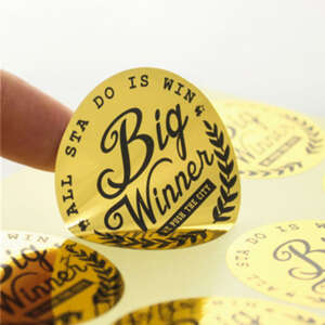 Waterproof round logo sticker roll for bottle packaging