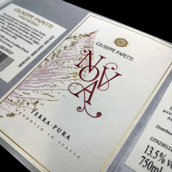 Wet strength textured paper wine labels with blind embossing