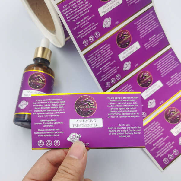 Self adhesive vinyl label rolls