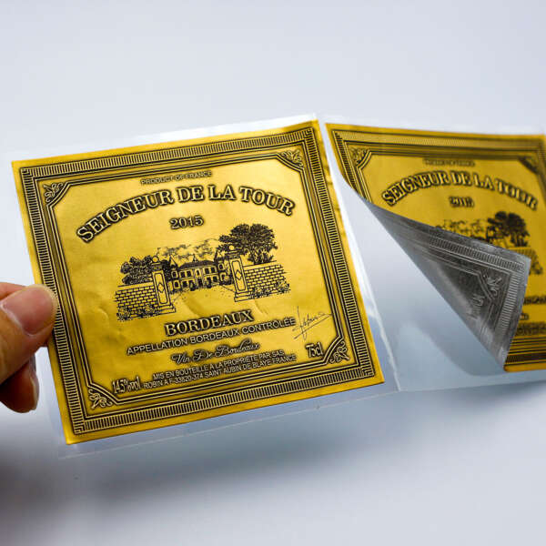 Custom durable aluminum bottle label with logo embossing