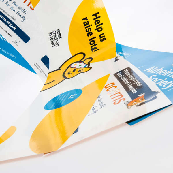 Paint can packaging sticker with custom color print