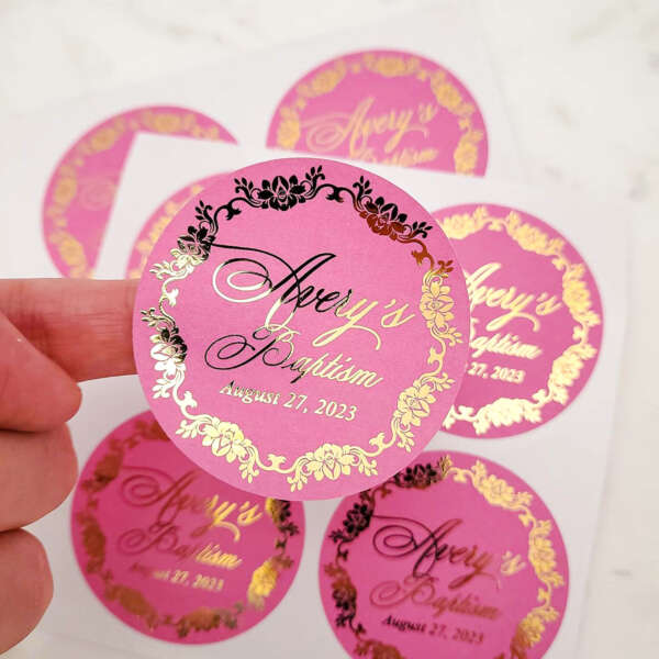 Synthetic paper round label samples