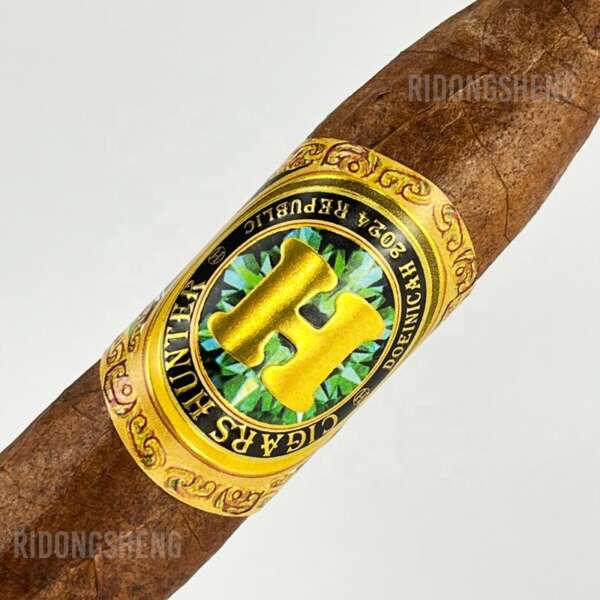 non glue paper cigar band ring label with gold foil embossing embossed detail view